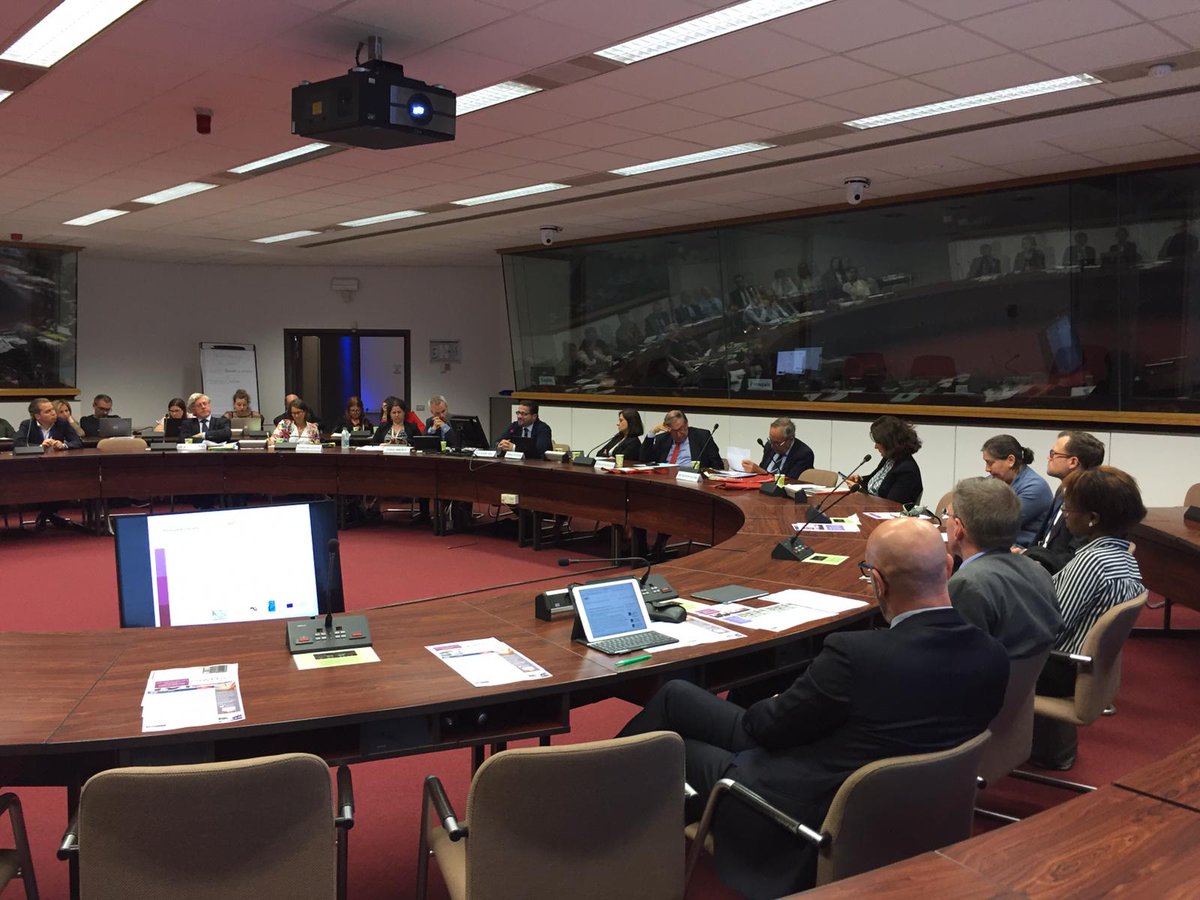 JMN_LAwTTIP's tweet photo. The @JMN_LAwTTIP  High-level Roundtable "Bilateralism and multilateralism in trade domain" with Sir Francis Jacobs, Stephanie Leupold and Marc Maresceau is going on! https://t.co/WPHm0pzQuj