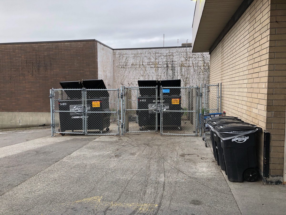 minibins's tweet photo. Beautiful Monday morning in Vancouver! Our crew is out working hard to service our customers. #Vancouver #WasteManagement #wasteservices #disposal #Minibins https://t.co/EZ0SvyQnKB