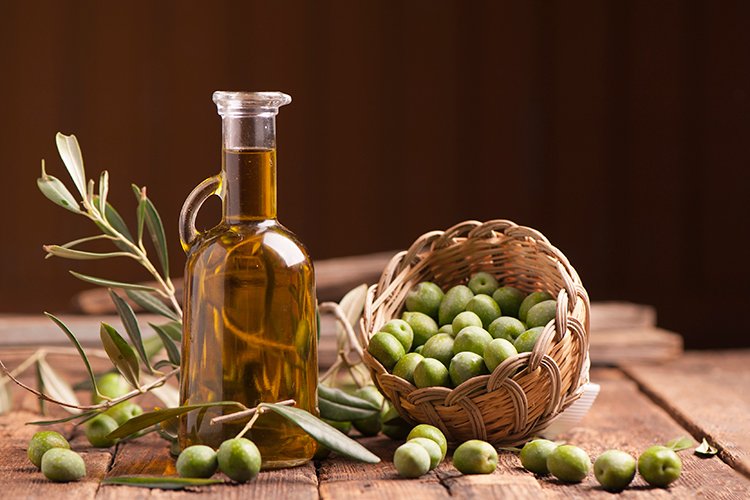ItaliaaTavola's tweet photo. L’#olioitaliano di qualità va raccontato e fatto assaggiare #olioextravergine #extralucca #maestrodolio #olio #oil #evo #iat #italiaatavola @Maestrodolio https://t.co/Uwxgc2BTWy https://t.co/9e1w1zlU41