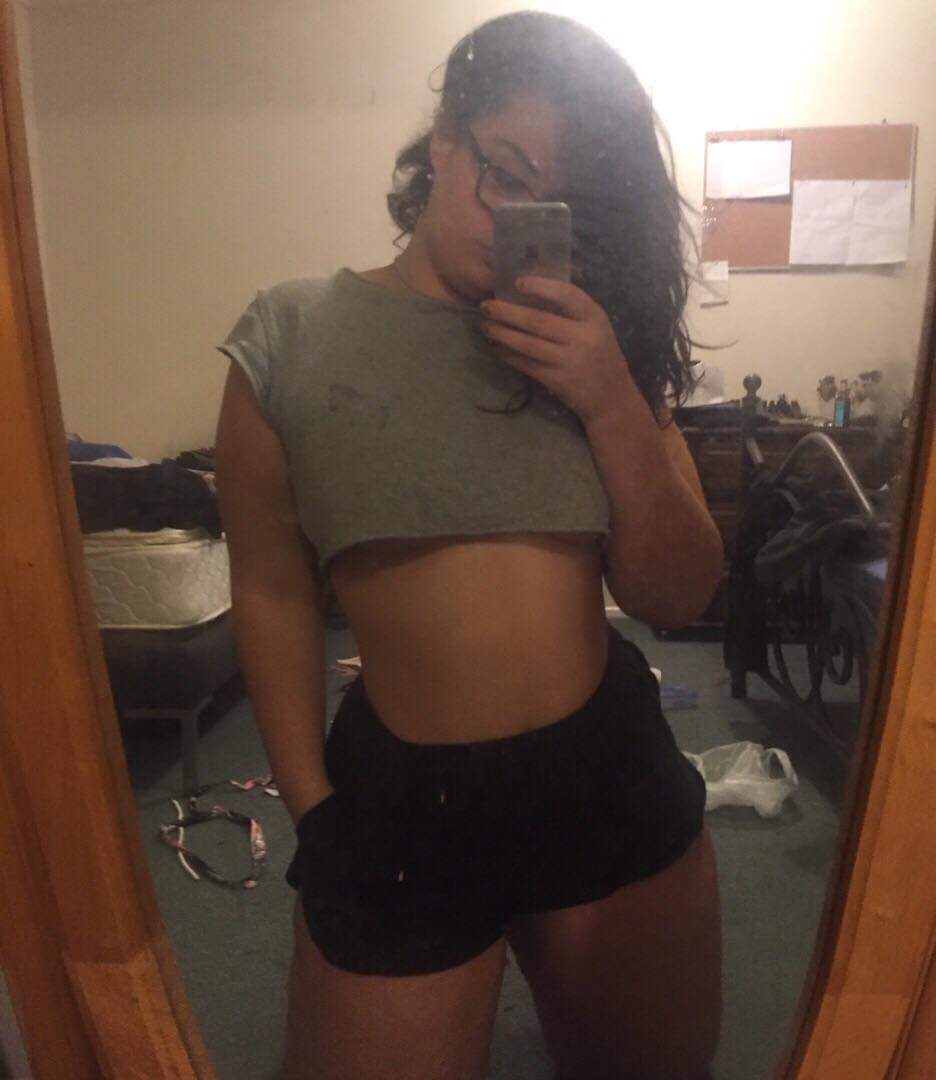Bayleavesx's tweet photo. Hi its 4am and i just ate my weight in maccas. #DietIn4Words https://t.co/KaCtSQhdfj