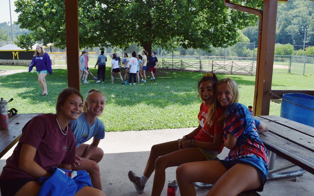 ht_lifeteen's tweet photo. Lunch in Norh Carolina🥪 Only a couple more hours until COVECREST!! https://t.co/u1Tl7dndR2