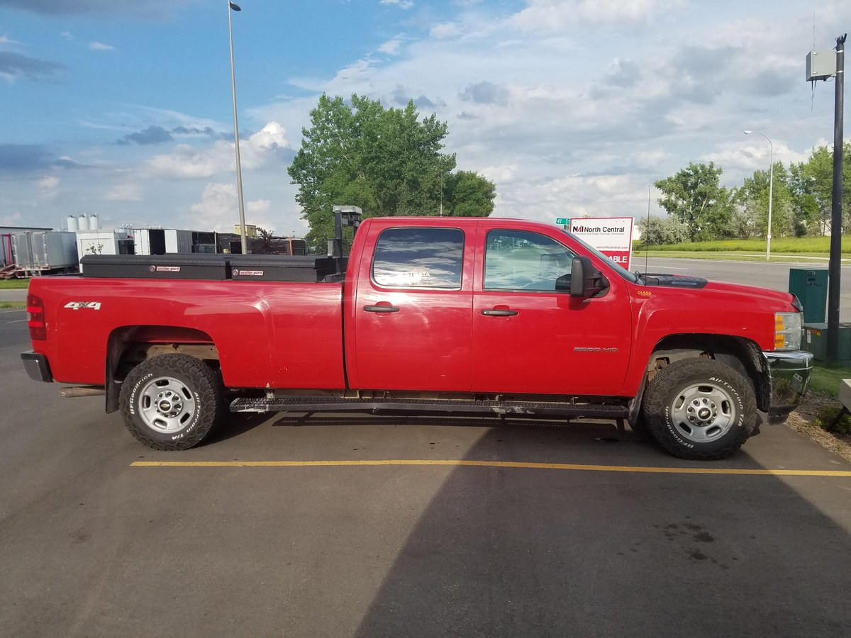 CodeZeroFargo's tweet image. We tinted this Chevy 2500HD 60% on the front windows along with 20% on the rear windows.
#codezero #czdoesit #windowtinting #fargo #cartinting