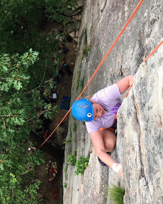 Frogging my way up the Frog’s Head route in the Gunks 🐸☝️⁣

#gunks #girlswhoclimb #adidasterrex #iamadaptive #shawangunks ift.tt/2LHlTUn
