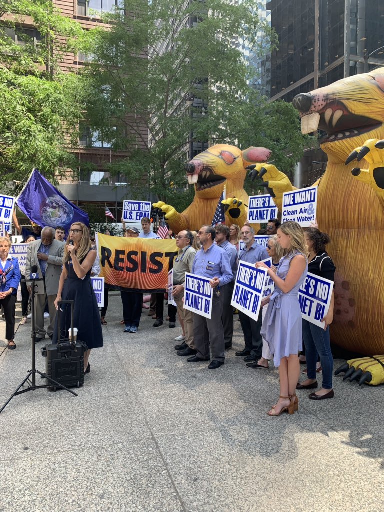 joannaklonsky's tweet photo. Fighting back against Trump’s federal union busting tactics against the @EPA employees and @704afge with @DannyKDavis  @janschakowsky @chicagolabor @ilenviro @SierraClubIL and more allies. https://t.co/YCXpjSVfuK