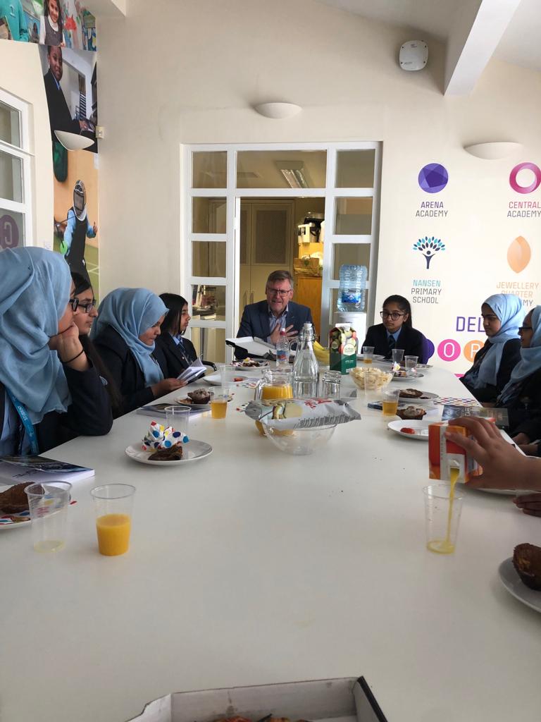 CORERockwood's tweet photo. Young writers meeting with our CEO Adrian Packer at CORE HQ #COREExcellence #COREOpportunity #RockwoodEnglish https://t.co/qSv1UZA5Ar