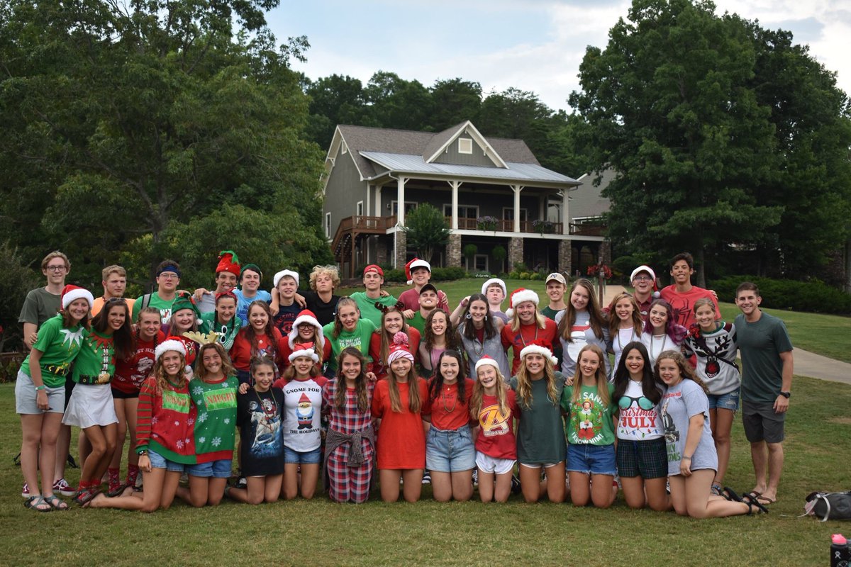 HighlandsYL's tweet photo. We had an amazing time at SharpTop Cove!! If you weren’t able to make it, we want you to go to summer camp with us next year!
#EAT🍴🍰 https://t.co/u8iEMYAxC6