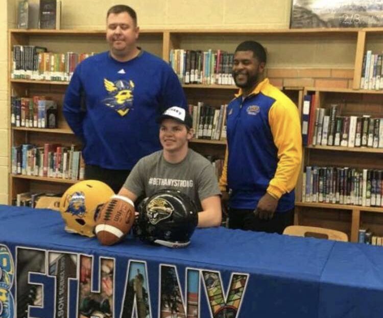 BigSherm10's tweet photo. I’ve done what I came to do. I became the most dynamic athlete in the country, and I led my team with the heart of a soldier. It is a bitter-sweet moment to announce that I have decided to hang up the cleats for good. I’m glad to have blessed you all. #outthemud #theSHERM https://t.co/nnY5YaNxXn