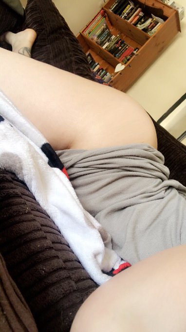 Lazy day! #booty #ass https://t.co/nngv0CBXvi<a href="/tag/booty"class="tags">#booty</a><a href="/tag/ass"class="tags">#ass</a>