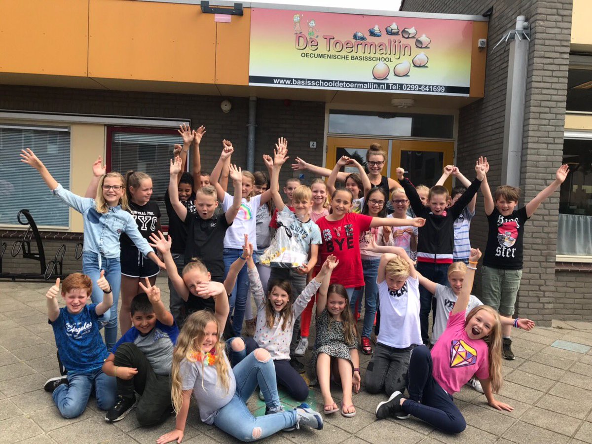 Ook wij waren weer aanwezig tijdens PET Purmerend. Leerlingen uit groep 6 regio Purmerend maken kennis met techniek; hoe leuk het is! Bovendien hadden we ook een quiz en vandaag zijn we naar #purmerend gegaan om aan de winnaar de prijs te overhandigen! #toermalijn #bouw