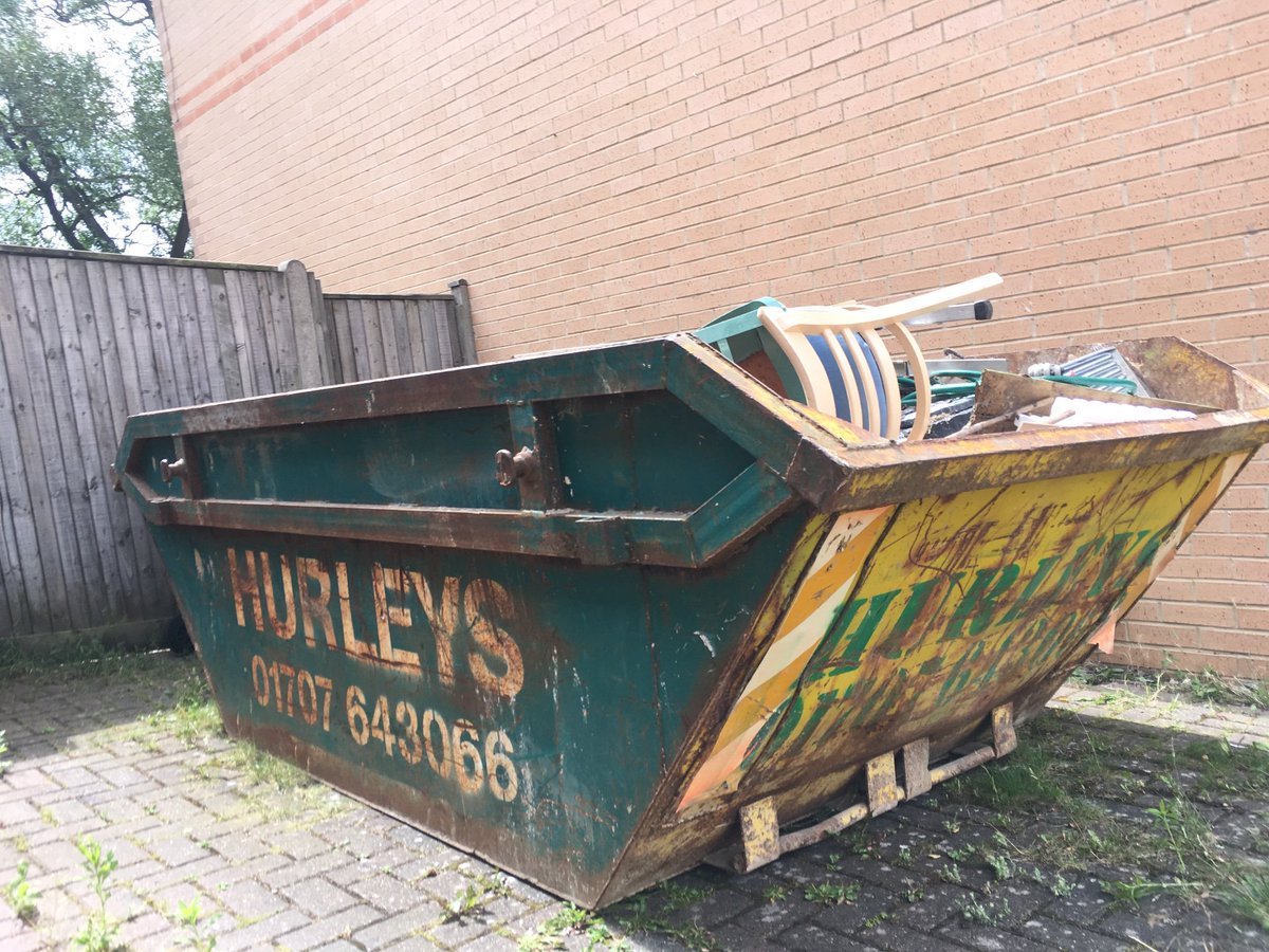 ParadigmTenant's tweet image. Day off work, hired a skip &amp;amp; took a trip to the tip to dispose of the rubbish the previous tenant left - yep that&apos;s 18 tins of paint, chemicals &amp;amp; a car tyre you can see there! #UkHousing #SocialHousing