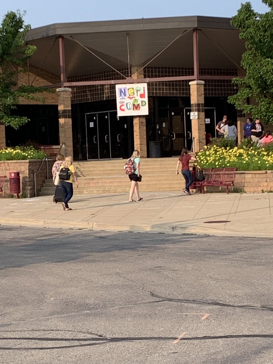 DonnaSteff's tweet photo. Ready for #nErDCampMI with @MrsShadish @nErDcampMI So excited for what today will bring!! @HMJHS_Vikings #remakearning #remakeliteracy #VikingPrideP3 #read #readmorebooks #classroombookaday #authorsarerockstars https://t.co/gYs9XTzqqv