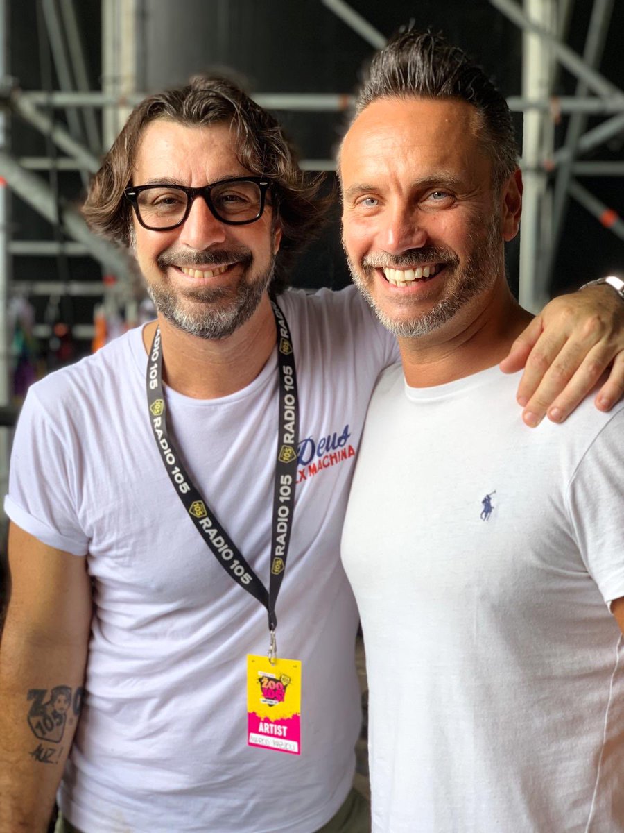 NekOfficial's tweet photo. Stasera si fa festa per i vent’anni dello Zoo di @Radio105!
Appuntamento ore 21 all’Ipoodromo di San Siro! 😎

#lozoodi105 #radio105 #zoo20 https://t.co/cpsdeM6EK0