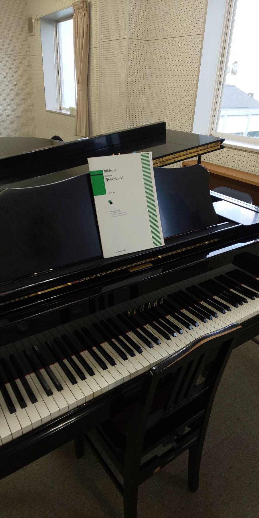 関西大学混声合唱団ひびき En Twitter ついにジョイントまで1週間をきりました 今日の練習にはピアノの坂田先生と譜めくりの方にお越しいただきました 曲の雰囲気 演奏の流れ 通した時の体力の消耗具合 本番を想定した練習に団員の顔にも疲れが見られましたが