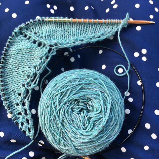 thewoollybrew's tweet image. In the car... and yes, I did start another project.  #thewoollybrew #socksyeah #sockyarnisntjustforsocks