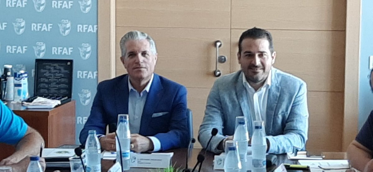 Comienza el trabajo!!! Nuevo rumbo en la @rfaf.

Preparamos la nueva temporada en el comienzo de una nueva era.

✔️ Primera reunión del Comité Ejecutivo, presidida por #PabloLozano

Más info en rfaf.es