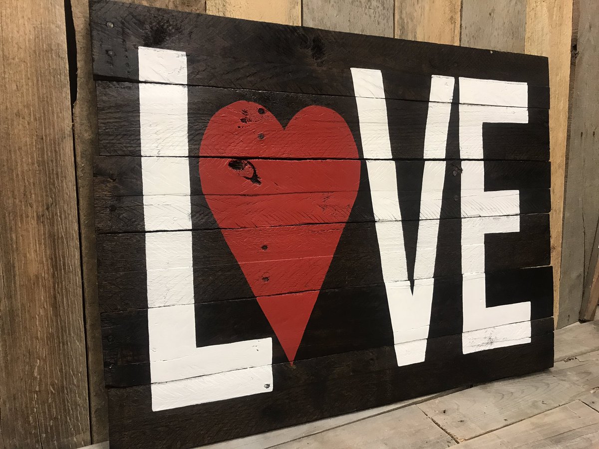 RillRustic's tweet image. #L♡VE #LOVE #palletsign #woodsign #lovesign #rusticdecor #farmhousedecor