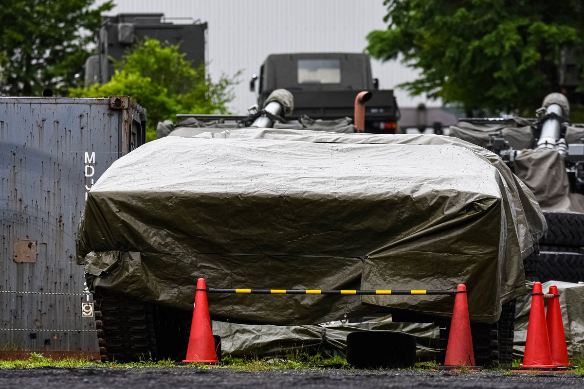 クスロウ 装備実験隊のところに置かれていた謎車両 形状から共通装軌車体の装甲戦闘車型の可能性が 富士学校 T Co R3rwk56o4v Twitter