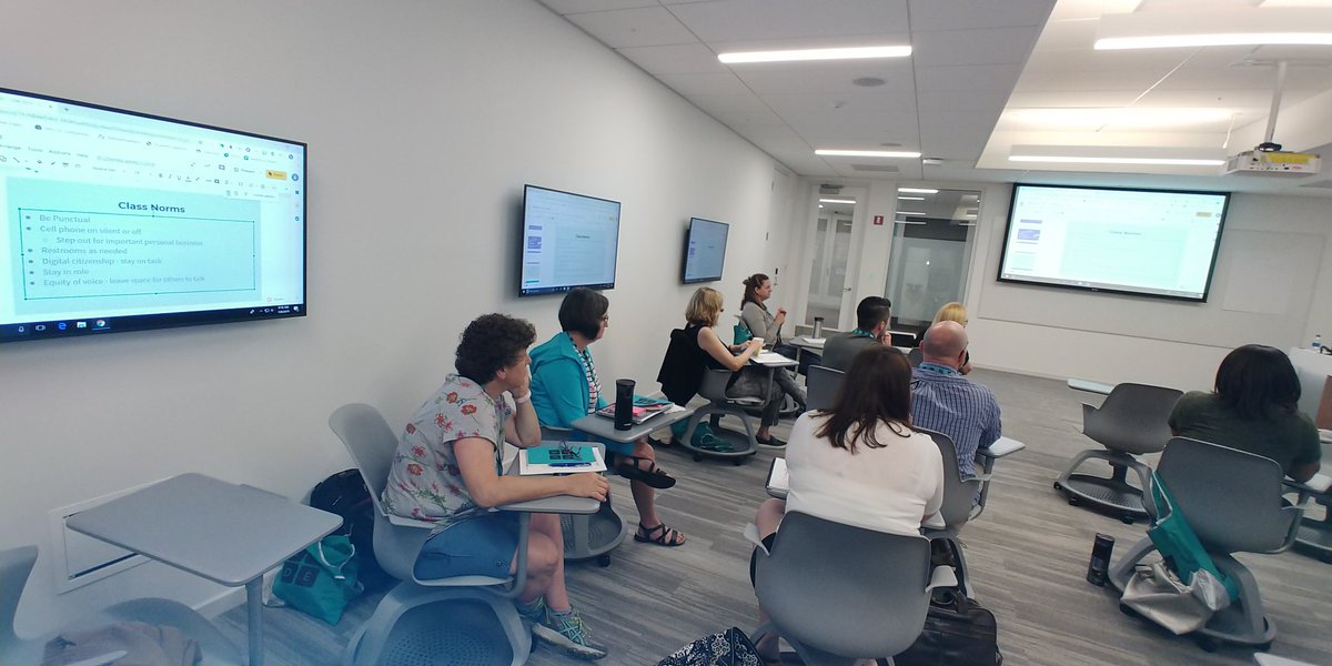 DanaRunkle's tweet photo. So excited to be a part of helping other teachers become https://t.co/iSK7hJeljd Discoveries teachers! @TeachCode https://t.co/Fi5CIUlou2