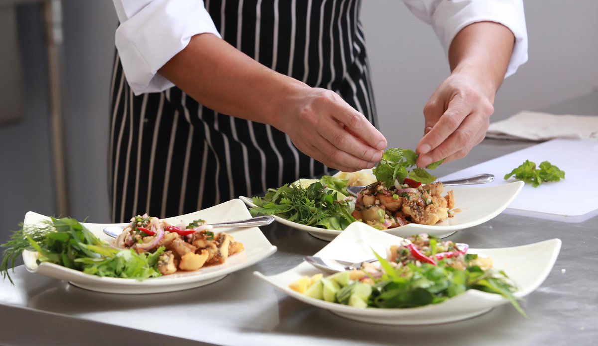 debonofoods's tweet photo. Our offices are open and staffed until midnight to take orders for next day delivery. Specialist supplier to discerning chefs.
https://t.co/3gc0XccxEh
#foodservicesupplier #cateringfoodsupplier #LondonChefs https://t.co/7n2UsMAuis