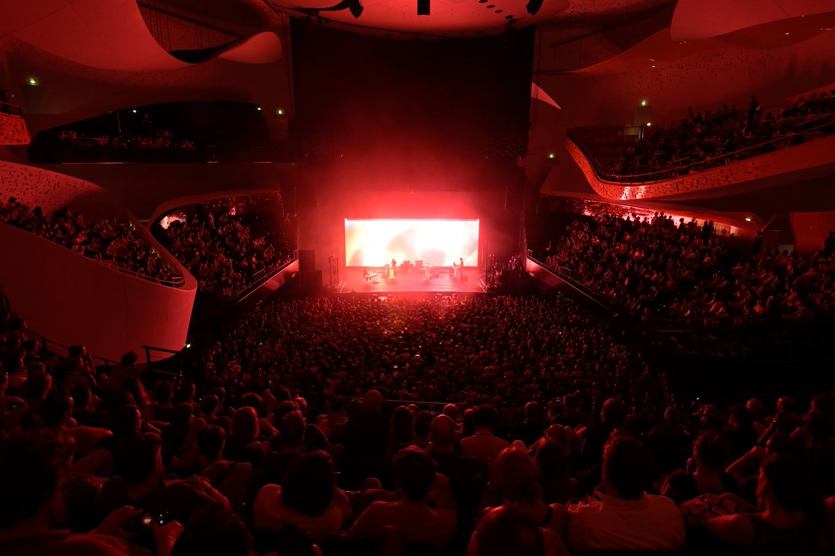 FestivalDaysOff's tweet photo. Sublime performance de @thomyorke sur la scène de la @philharmonie hier 🤩🙌
📷 Gil Lefauconnier
#DaysOff2019 #ThomYorke #TomorrowsModernBoxes #ANIMA #NigelGodrich #TarikBarri https://t.co/4tqNKs9Z1X