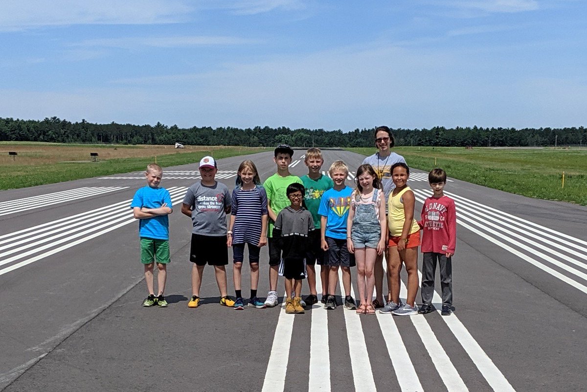 WRPSDistrict's tweet image. Summer school Flight class ended last week with a tour of South Wood County Alexander Field Airport and some very interesting aircraft! ✈️🌞✈️ Session II summer school kicks off today! #summerlearningfun  #RapidsPride