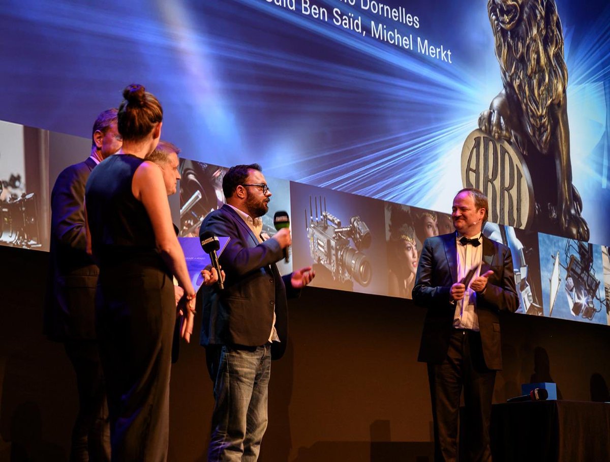 bacuraufilme's tweet photo. Algumas fotos da premiação do Festival de Munique (@filmfestmunich), onde BACURAU venceu o Prêmio de Melhor Filme da Competição Internacional Cinemasters. #Bacurau estreia em 29 de agosto nos cinemas! 💥 https://t.co/OoMx2CgKtH