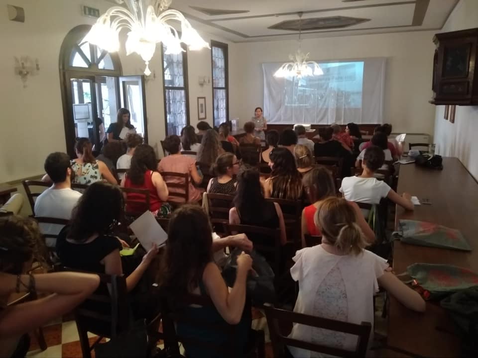 EdizioniLaLinea's tweet photo. Grandi soddisfazioni a #Fieritals con i seminari di Katia Raspollini sulle attività per l’alfabetizzazione emergente di #Piacere e quello di Alessia Benenti e Valentina Mussi sull’#ItalianoSmart. https://t.co/XOK0iOoDTV