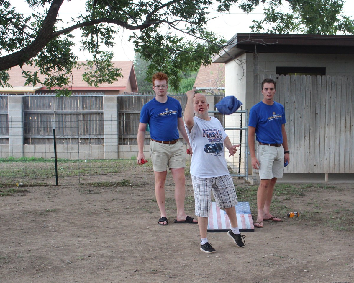 Like &amp; RT this tweet to vote for #JOHSouth to win a $500 <a href="/MountainKhakis/">Mountain Khakis</a> Adventure Grant! 1 RT=2 pts, 1 like=1 pt.