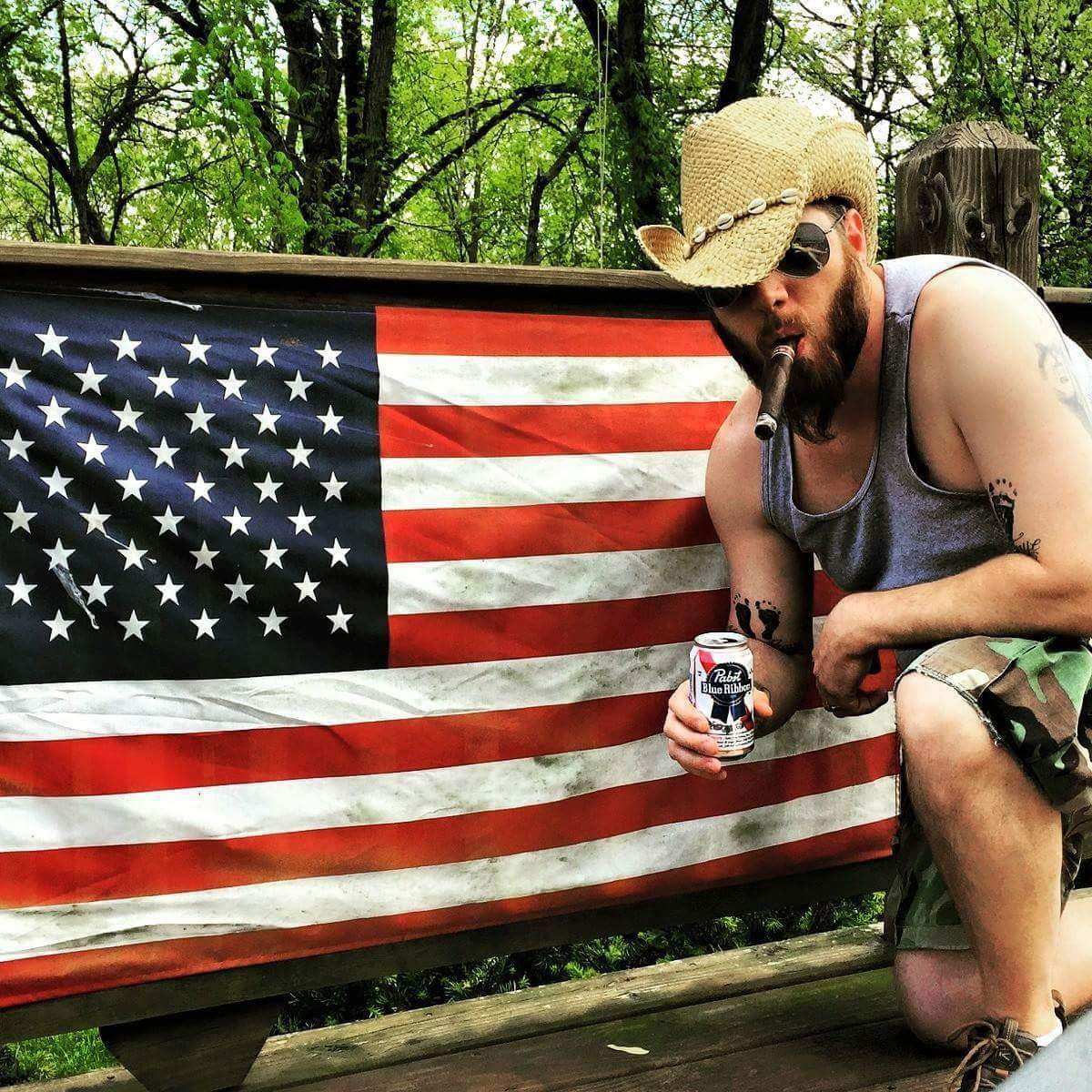 Nation77's tweet image. Red, white and blue down to the bone, you dont like that then take your punk ass home 
@1776United #1776unitedid2019 #freedom #merica #redwhiteblue #4thofjuly