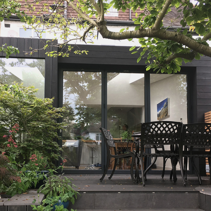 SHDesignCentre's tweet photo. #Charredtimbercladding can be used for many applications, both internally and externally, to create a luxury texture to the design. #ShouSugiBan was used on the exterior of this #modernextension to add depth to the design >https://t.co/MTmmbOewbj https://t.co/ifs9Lk7HLQ