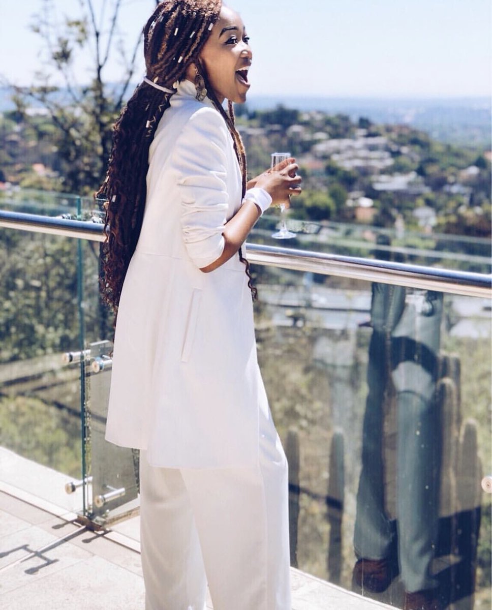 MsLeloB's tweet photo. #ChicaTravel Episode 5 is out!
I chat to fab Fashion Stylist @Siya_weloveher on How To Pack Stylishly for your Trip. 
Siya shares 10 basic items to pack, travel luggage organizers, her Singapore experience &amp; more! 

Android: https://t.co/XpFjtA4Y1I
Apple: https://t.co/wfXp5fVaK8 https://t.co/YMqSrFCfwH