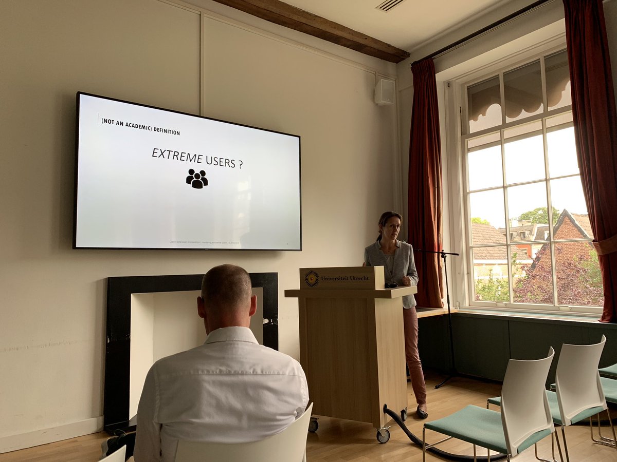 #oui2019 @EstellePeyrard <a href="/CRG_X/">CRG - Polytechnique</a> <a href="/Inst_Inter_Inno/">i3</a> <a href="/Polytechnique/">École polytechnique</a> talks about #inclusive #innovation #Extreme #users and #Disability