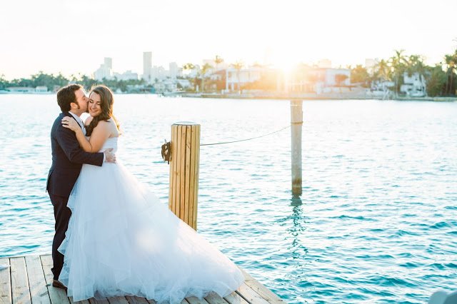 LizLexEvents's tweet image. Married In Miami! ow.ly/R4sM50uULp3 #MiamiWeddings #SouthFloridaWeddings #LLEBrides #ElainePalladino