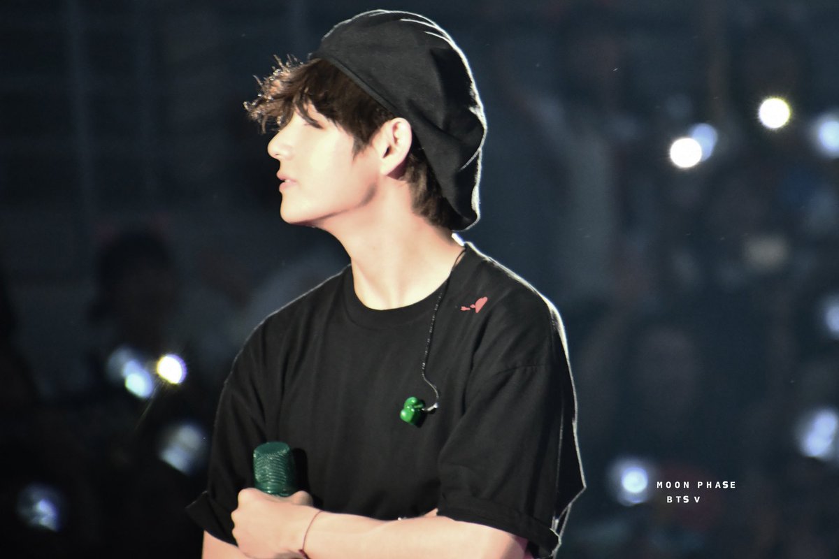 _Moon__Phase's tweet image. 0707 SYS OSAKA🐙

#김태형 #BTSV #방탄소년단뷔 #뷔 #태형 #태태 #taehyung #방탄소년단 #BTS  @BTS_twt