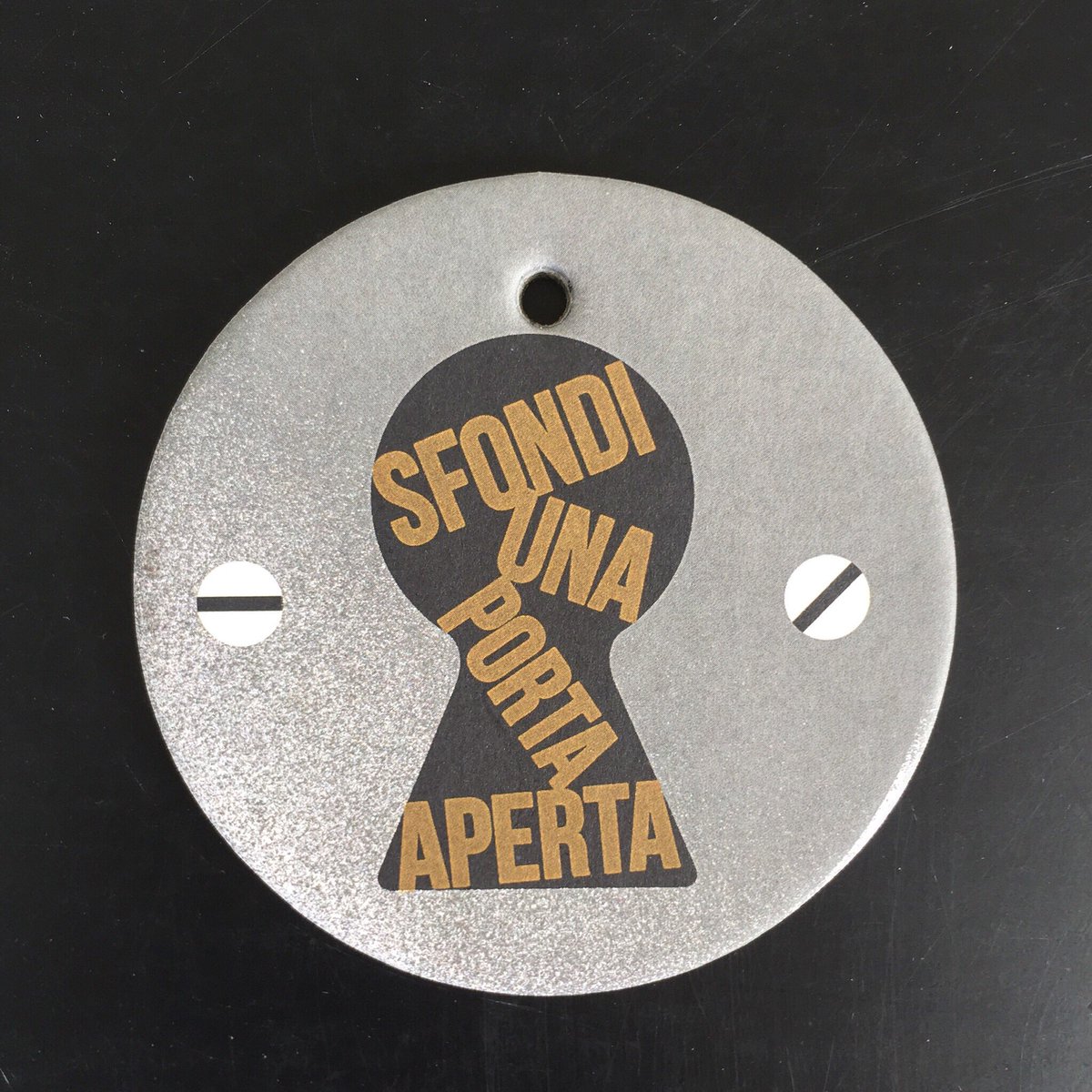 Aperitivo? Cena? Dopo cena?
🥅 Con noi SFONDI UNA PORTA APERTA 🥅 
#LePalle sono ovunque 😇 🎉