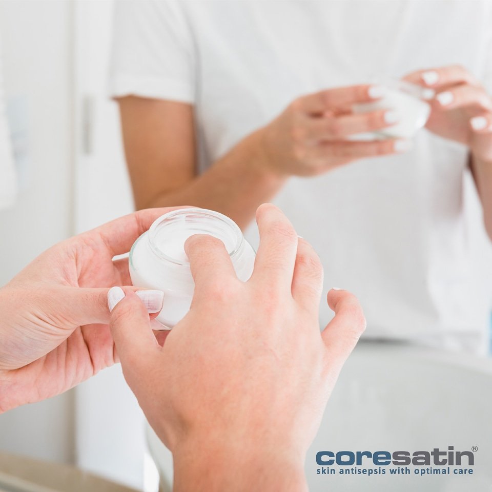 Ensuring #handhygiene may be the easiest and simplest way for infection prevention. Applying a #moisturizer right after washing your hand would help you to seal moisture on your skin to prevent #skindryness and irritation. #skinantisepsiswithoptimalcare