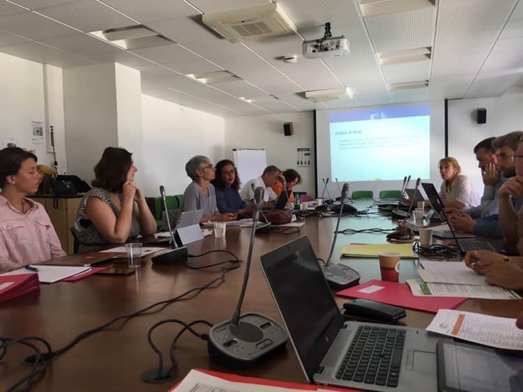 Comité consultatif Leader du @reseaururalfr : un constat toujours inquiétant et de grandes différences par région. Nous rappelons l’urgence de la situation et la nécessité d’un Plan de sauvetage comme le suggère la <a href="/Courdescomptes/">Cour des comptes</a> dans son rapport. <a href="/UEFrance/">Commission européenne 🇪🇺</a> <a href="/VoixDeRuralite/">LesVoixdelaRuralité</a>