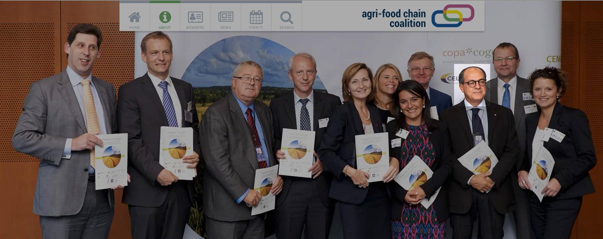 For #Brusselsbubble folks
This group pic illustrates the 'About Us' section of the AgriFoodChain coalition's website. The AFCC is a Brussels agribusiness lobbying platform gathering 12 lobby groups. But one of these guys isn't a corporate lobbyist but an MEP! Who is it? ;-)