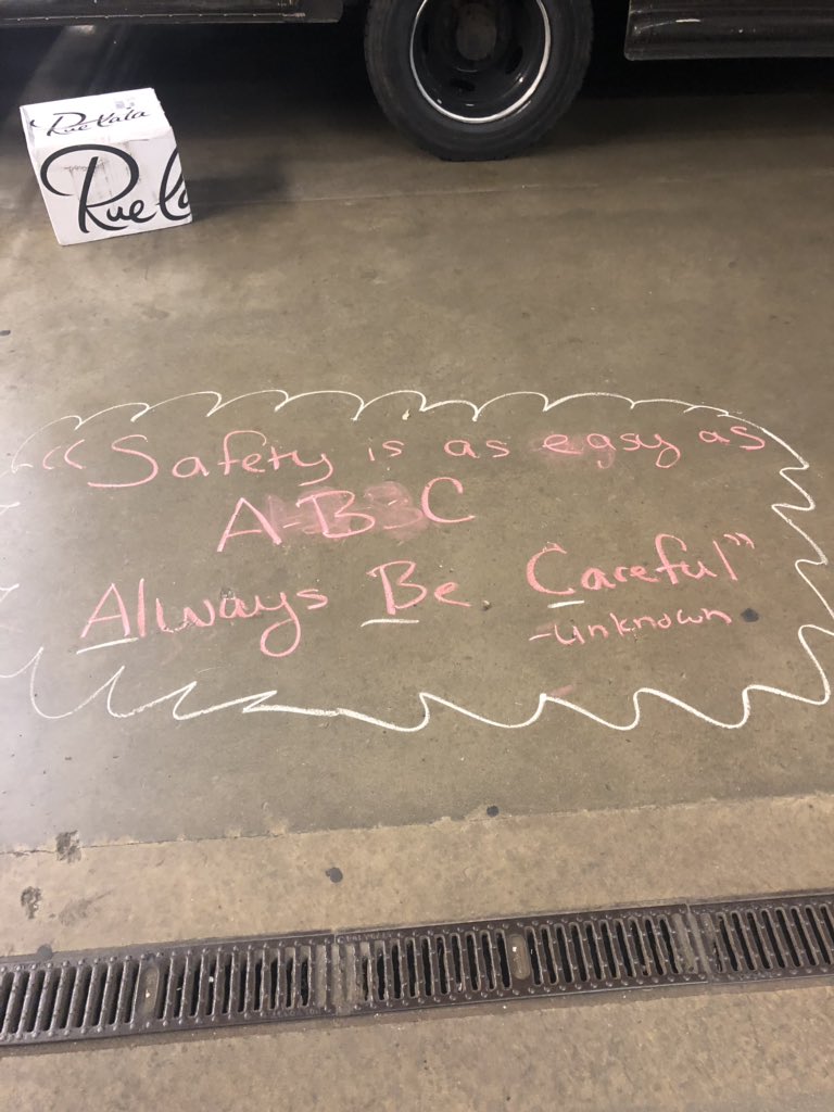 mjthesafetylady's tweet photo. Safety messages spread through the building today after coming of the holiday weekend. Refocusing our employees on what really matters is their safety and safety the safety if others #Keys2Safety @CHSPKelley @BarbaraRucker5 @MatthewWGilbert @FoglioFrank @robnich45984002 https://t.co/RydO3N3SrU