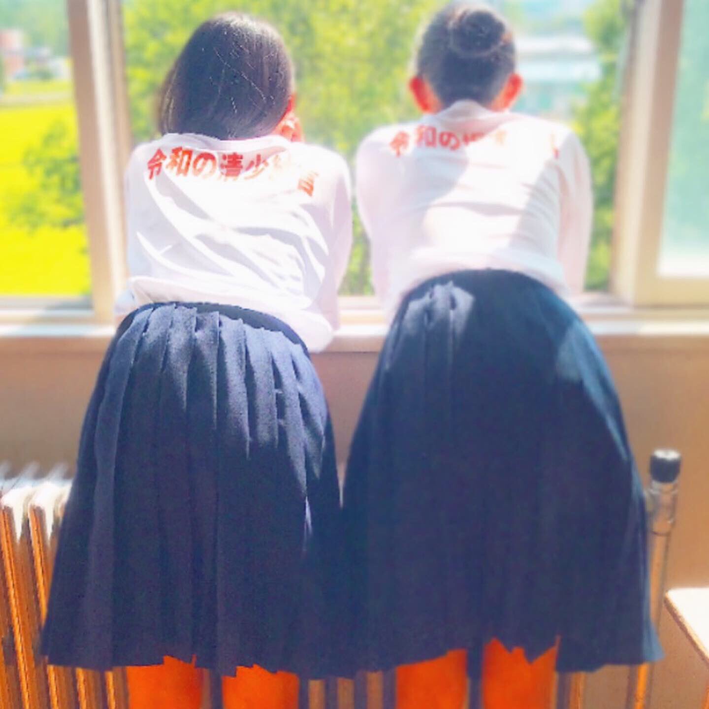Mana 青春っぽい 背ネームおそろっち 学祭楽しみ 学祭 くらてぃー届いたよっ フルーツオレ 背ネーム おそろっち T Co Sshoc2w7t4 Twitter