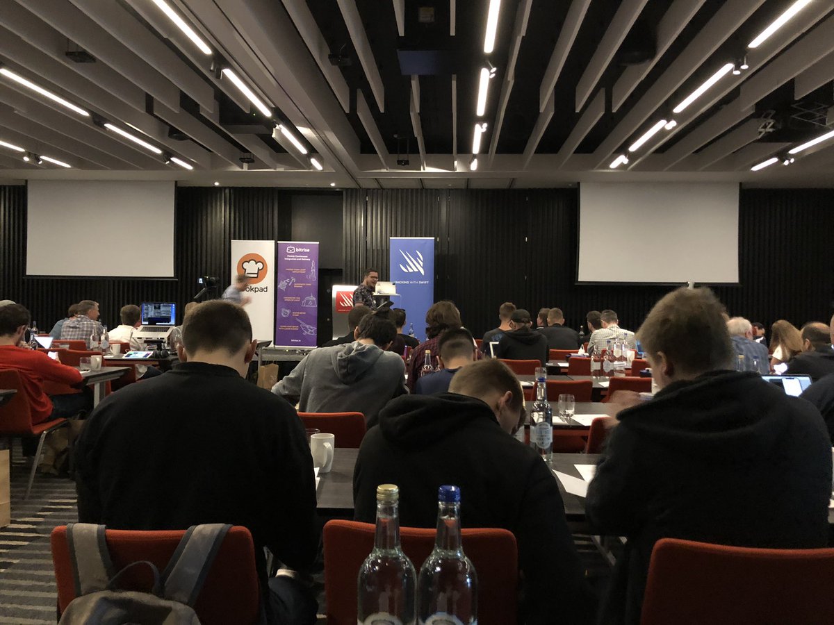 ainame's tweet image. I’m attending this! #hackingwithswiftlive