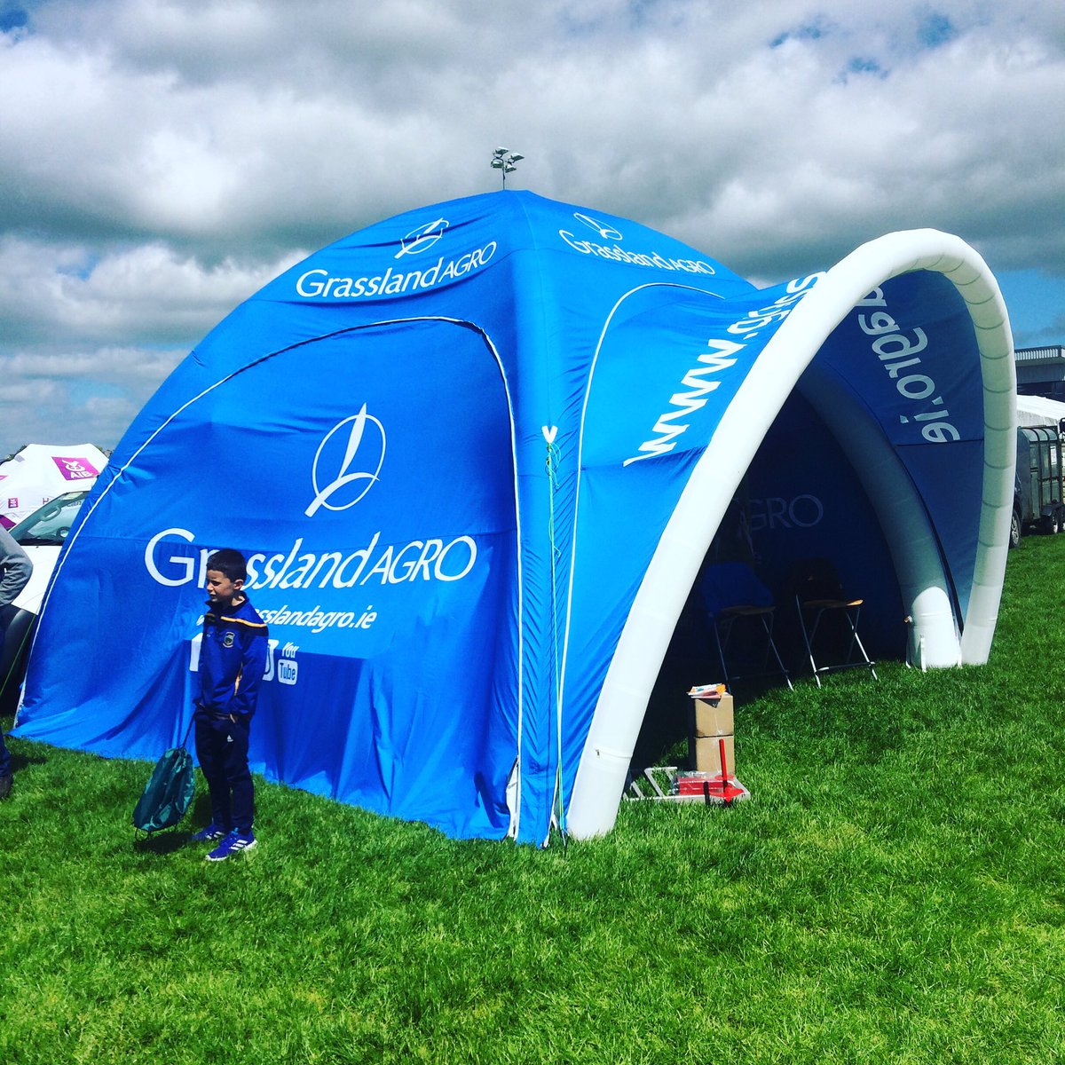 Grasslandagro's tweet image. Our outdoor Trade Stand has been catching the imagination!

#agriculture #tradeshow #grouperoullier #farming #grasslandAgro