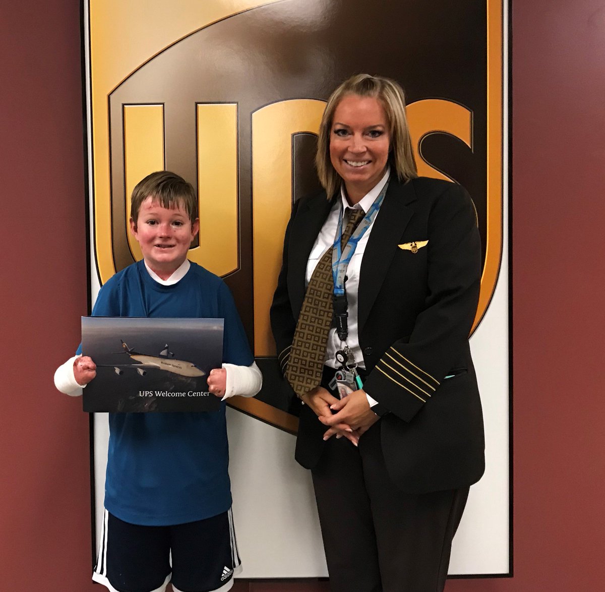 #MondayMotivation check out our story on Captain Carson, a little boy with a skin disease called EB, who relies on <a href="/UPS/">UPS</a> every day. We teamed up with <a href="/AirRegionUPSers/">Air Region UPSers</a> to make this little boy's dream of flying a plane come true (with a flight simulator).  bit.ly/2L9SJ0M😉