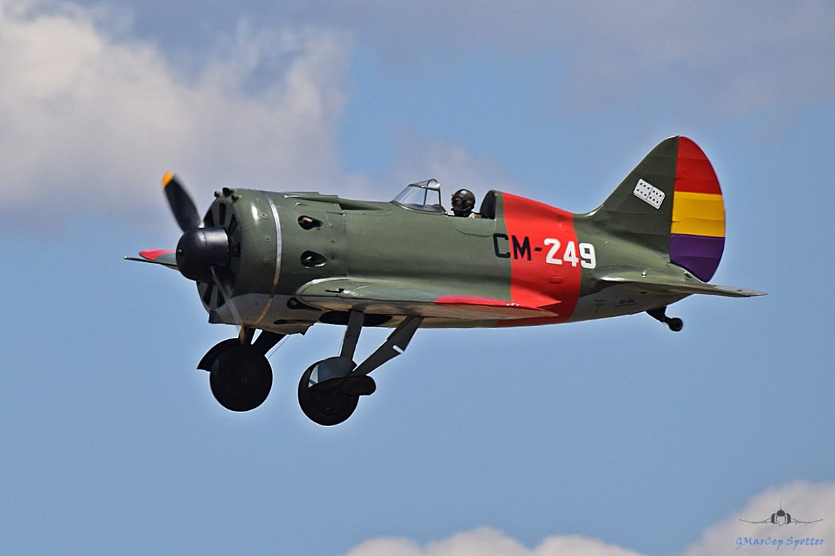 FOTOgrAAMA's tweet photo. Este vez Gena @GGmarcep nos envía una serie de fotos 📷 en vuelo  de los aviones historicos de la @FIOtuit del pasado Julio 2018. Gracias!! 🙋‍♂️
@AmigosMuseoAire #FOTOgrAAMA #amigosmuseoaire #avgeek #avgeeks #Polikarpov  @LECU4Vientos #CuatroVientos https://t.co/7Rt096mzk9