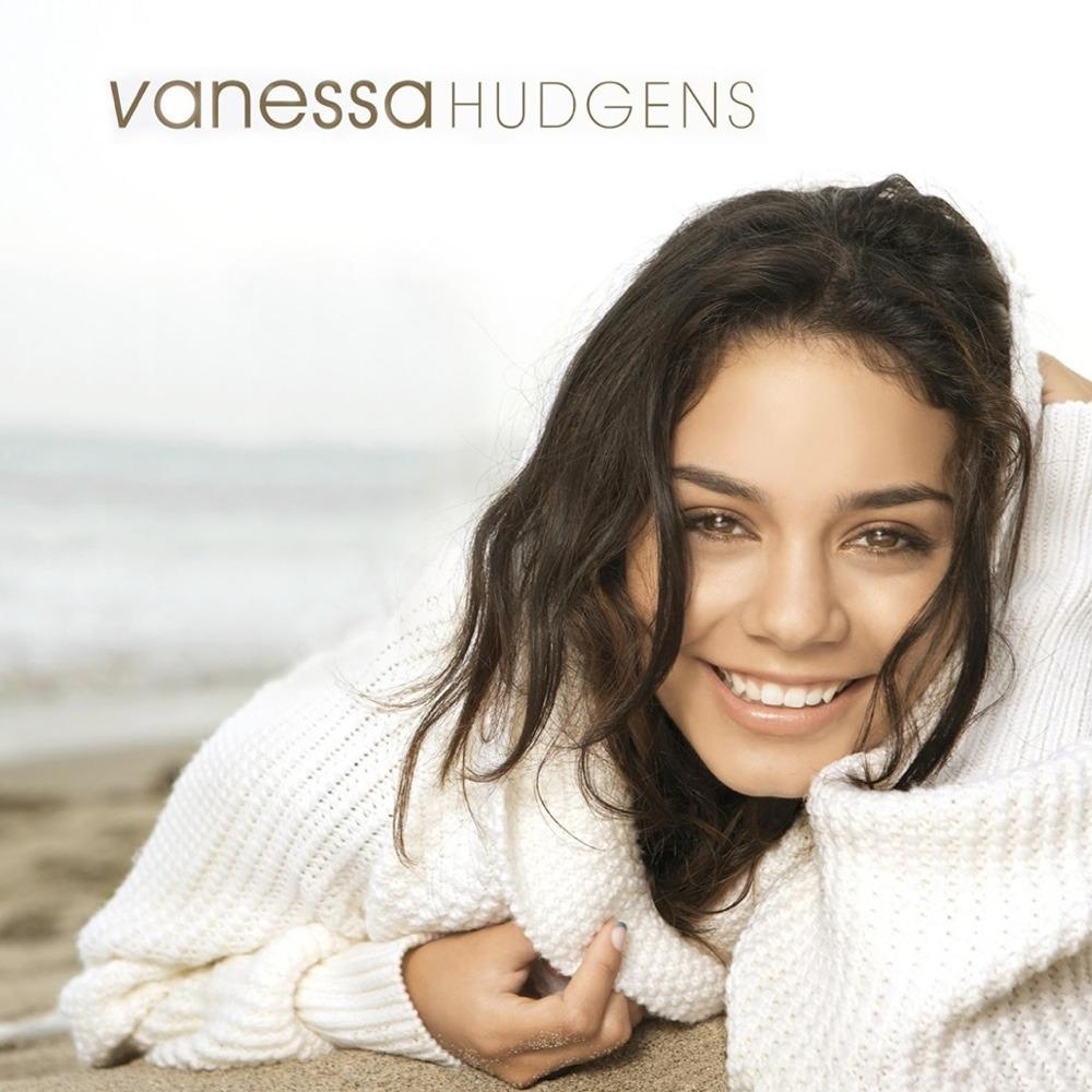 LeoAGalindo's tweet image. Hoy lunes lluvioso es para canciones viejas de Vanessa Hudgens que nadie conoce. #V #Drive #WhateverWillBe