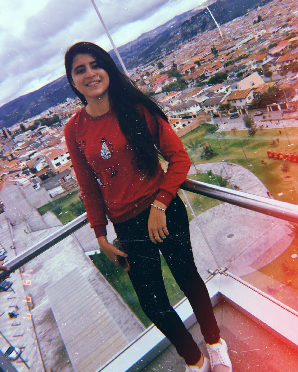 nicole_fer72's tweet photo. Buenos días!⛅🌻 https://t.co/gnuFnXE4kS