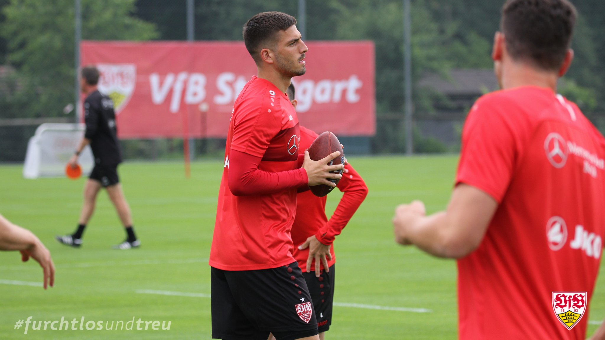 VfB Stuttgart on Twitter: "🏈🏈🏈 #VfB #warmup…