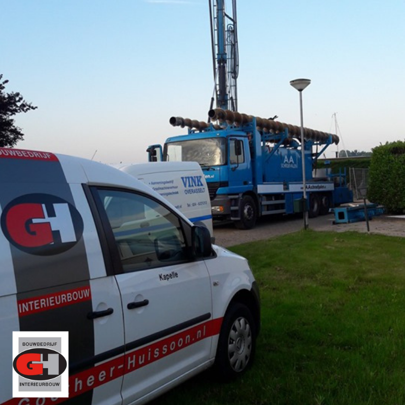 Enkele weken geleden lieten we jullie weten dat we gestart zijn met het boorwerk voor een nieuwe woning. Zijn jullie benieuwd hoe ver we ondertussen zijn?
#project #nieuwbouw #veersemeer #zeeland #goetheerenhuissoon #bouwbedrijf