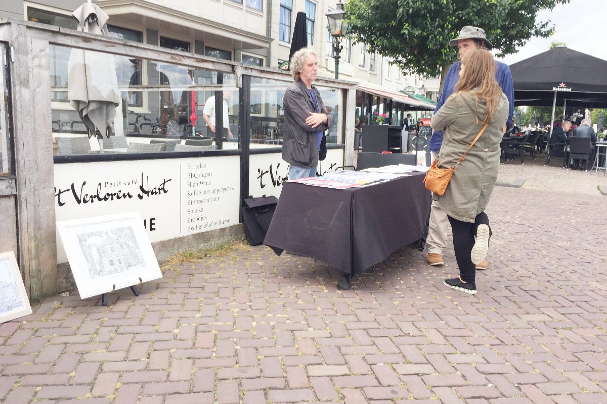 Ook genoten van de jaarlijkse Boekenmarkt in #Dordrecht ? En dan was er ook nog #Kunsthoofd aan het #Groothoofd waar we zelfs nog wat van ons eigen werk terugzagen.