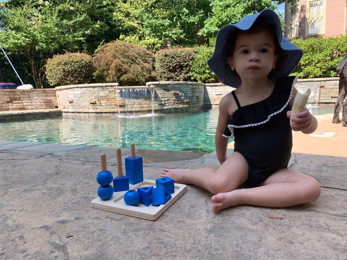 gracious1312's tweet photo. just a little poolside learning, thanks to @MontiKids for making at home montessori so easy! #montikidsfamily #sponsored https://t.co/uCQAjV3r7X